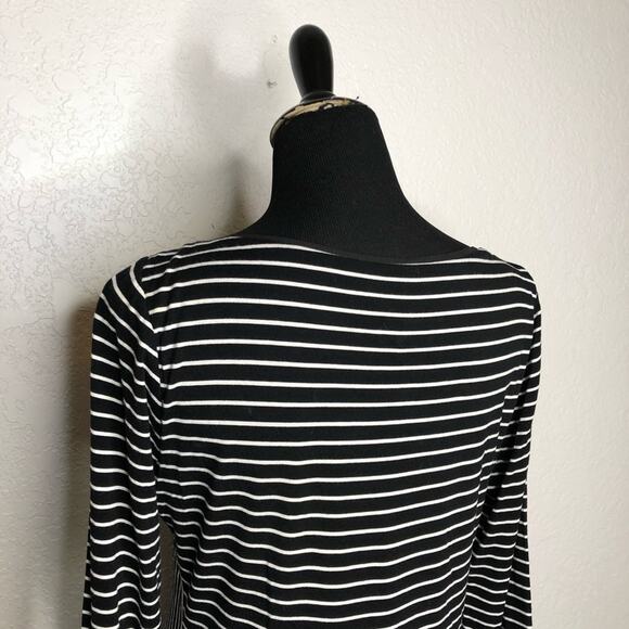 WHBM black white contrasting striped knit top size Medium - Picture 10 of 14